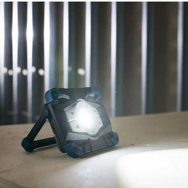 Lampa robocza Flash 3000 RE Mareld | akumulator i udaroodporność | 30 W - obrazek 6
